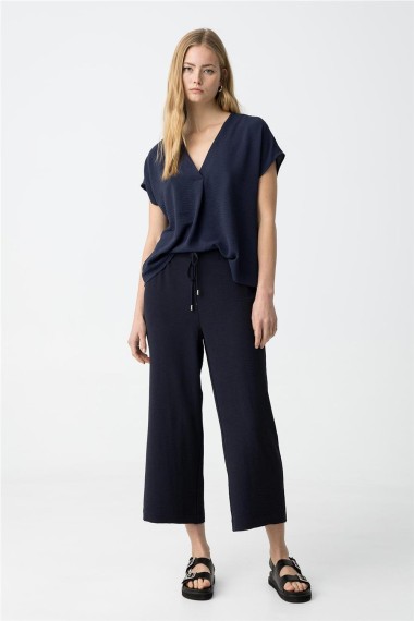 PANTALON CON GOMA FLUIDO AZUL MARINO