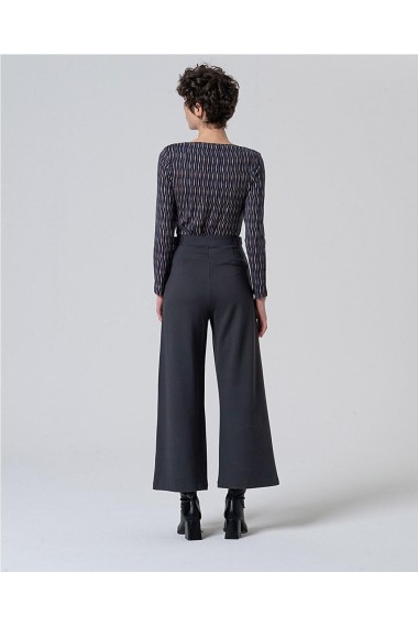 PANTALÓN PUNTO AMPLIO BOTONES GRIS