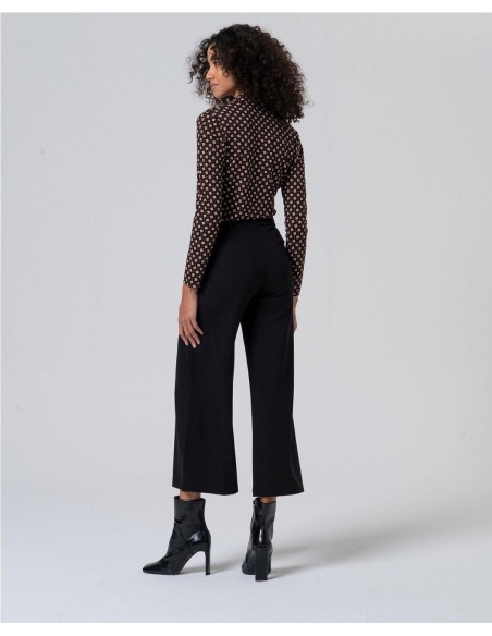 PANTALÓN PUNTO AMPLIO BOTONES NEGRO