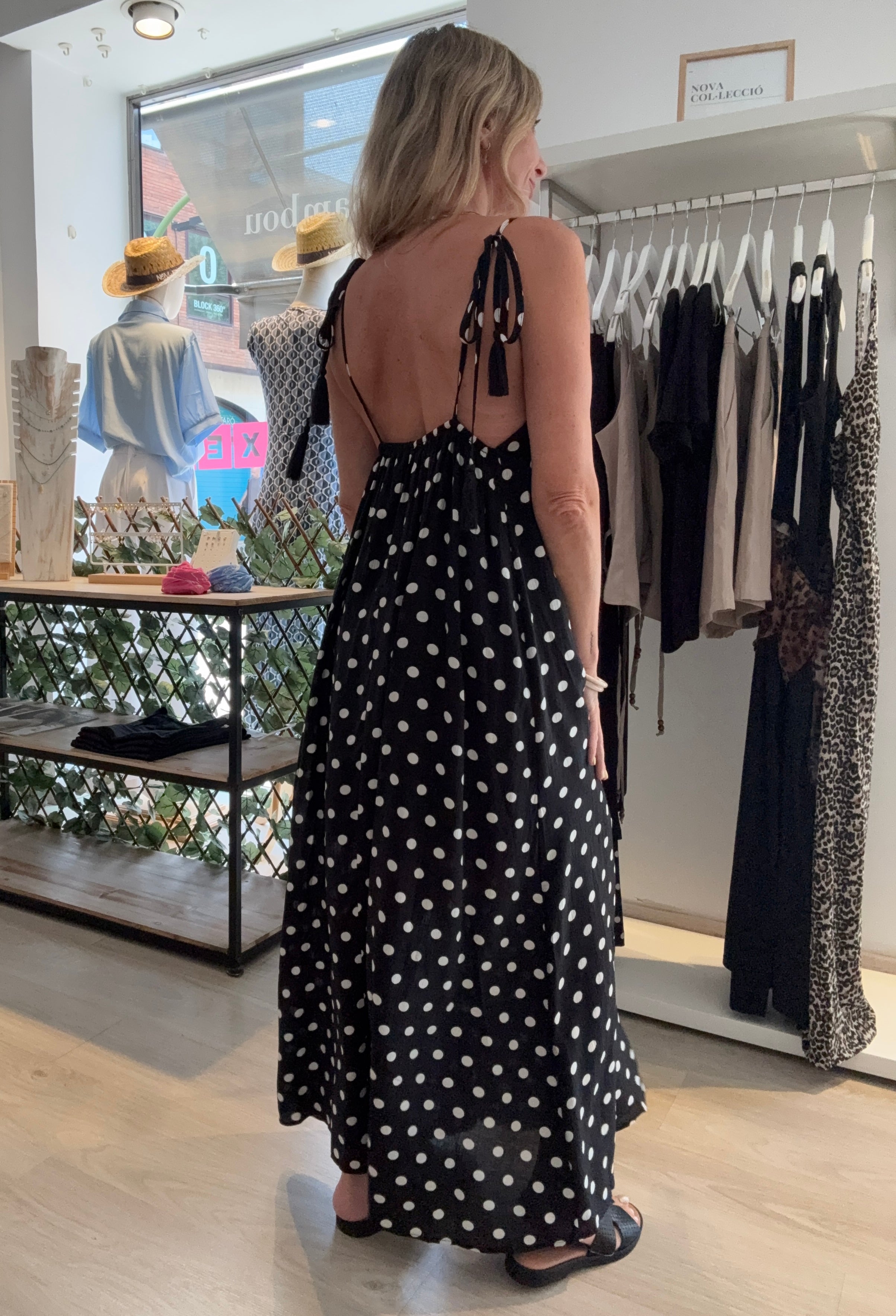 Vestido largo lunares