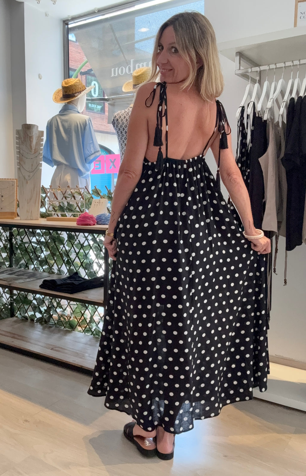 Vestido largo lunares