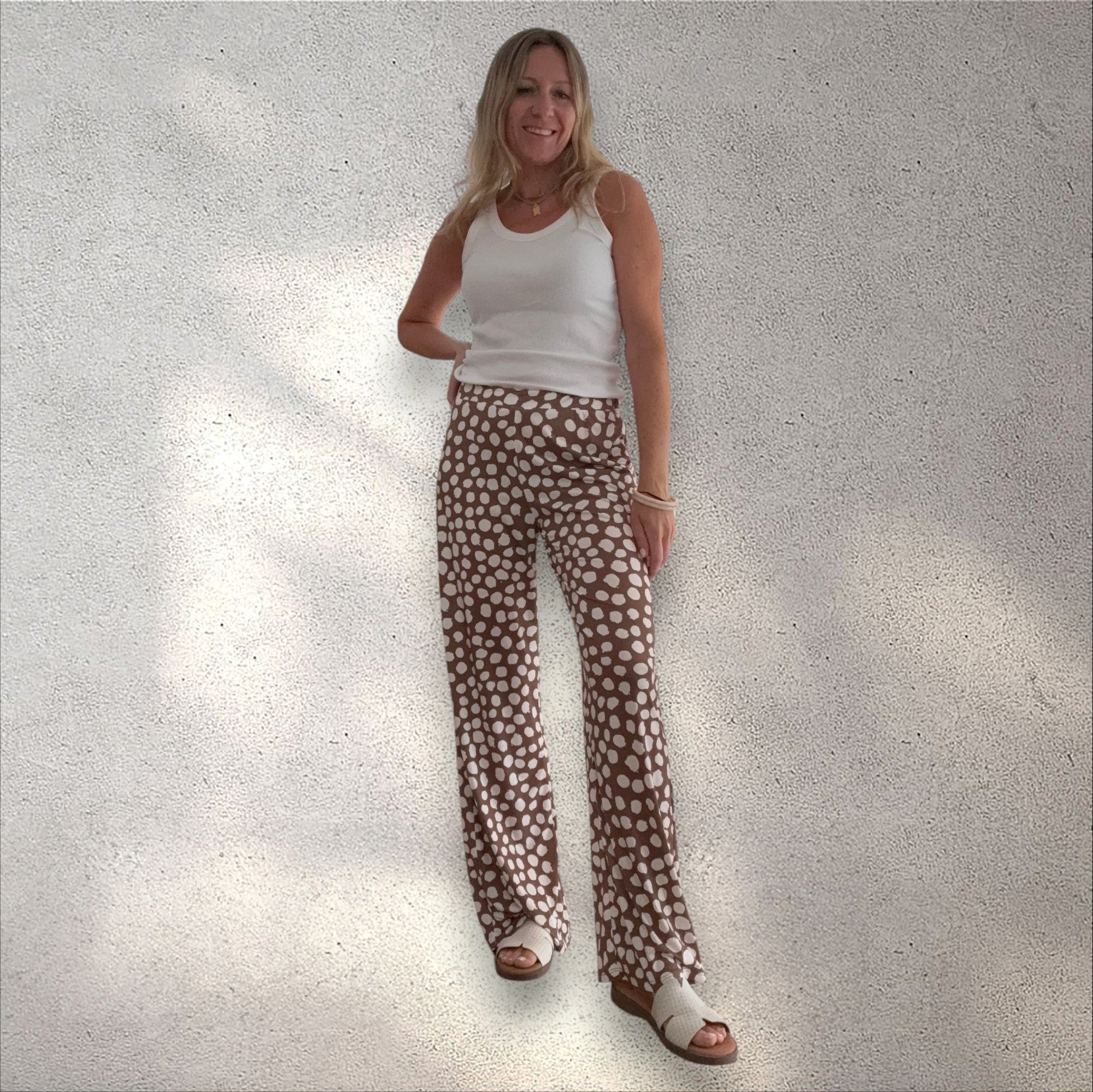 Pantalón punto frío estampado caqui (Copia)