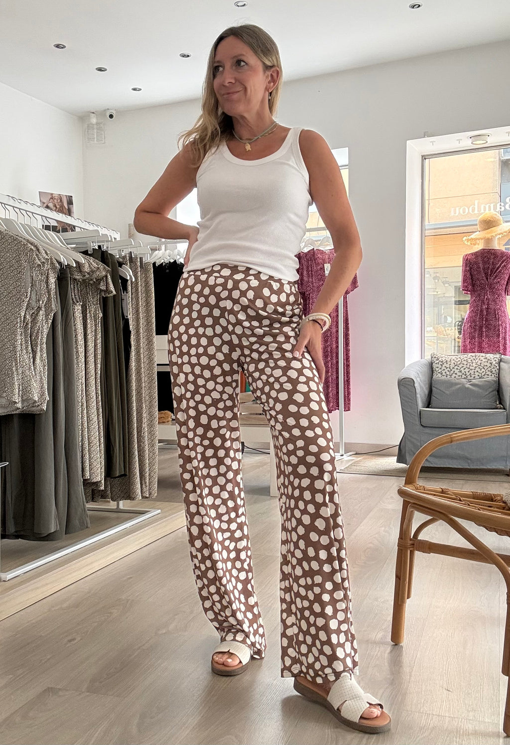 Pantalón punto frío estampado caqui (Copia)