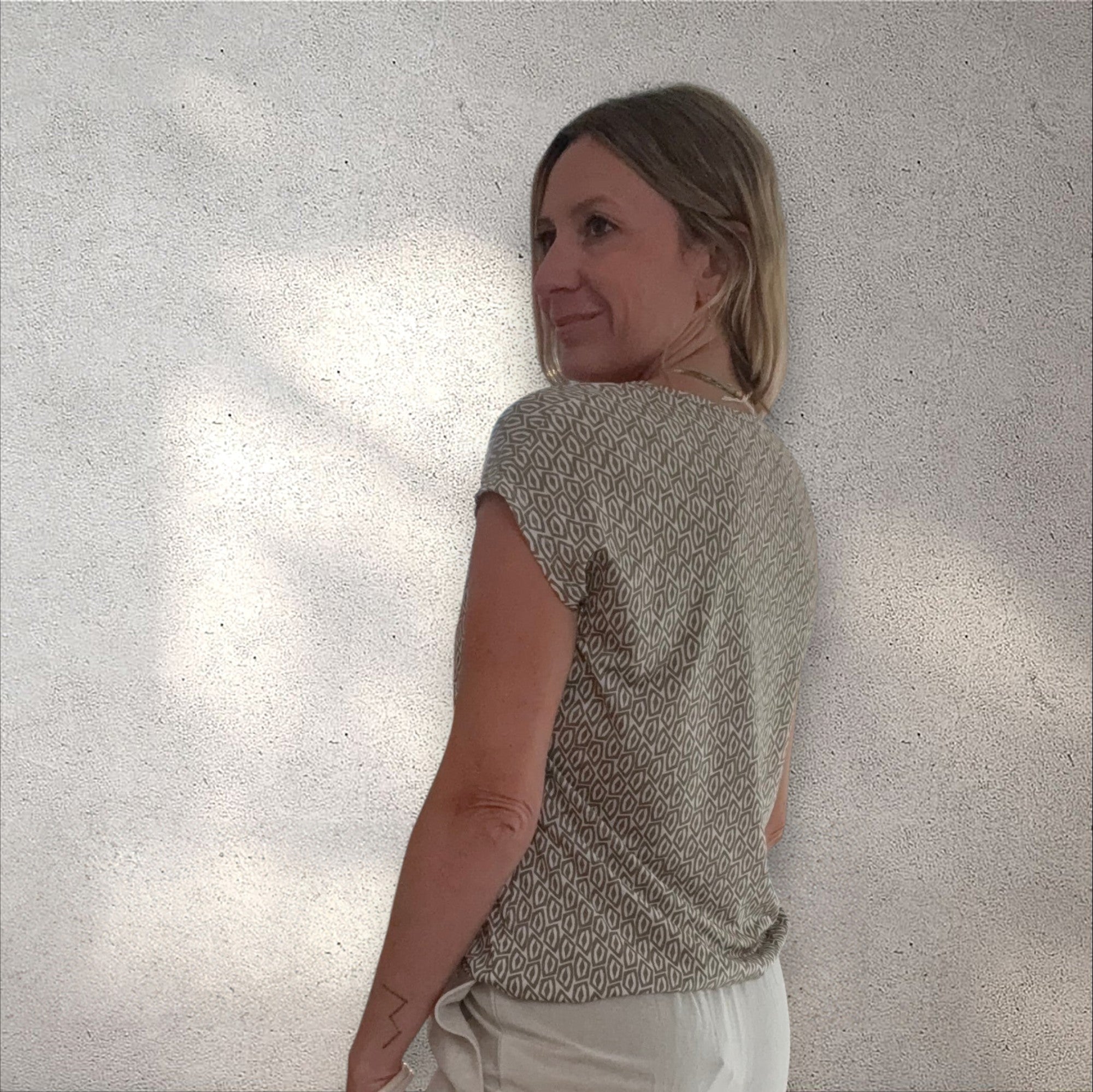 Camiseta punto frío estampado geométrico