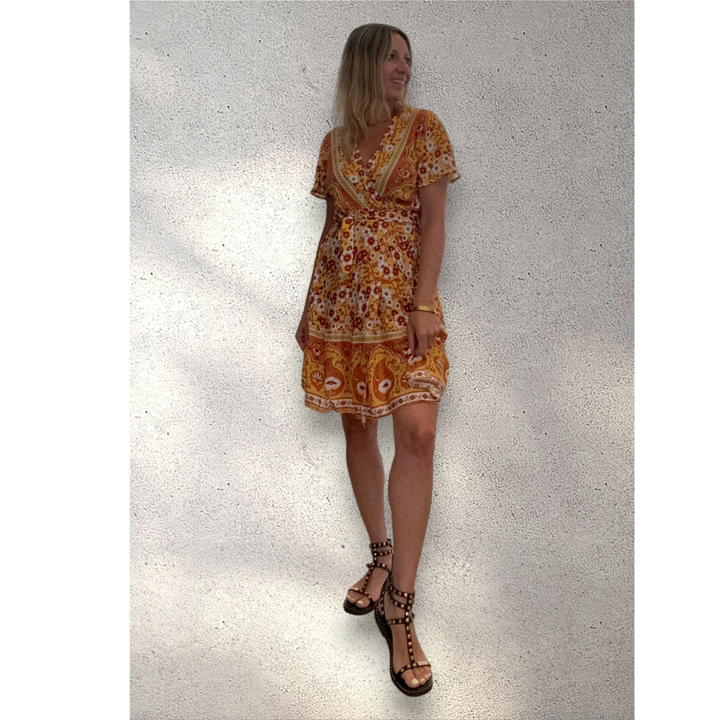 Vestiido cruzado amarillo