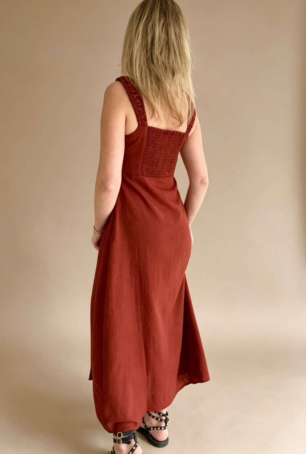 Vestido midi nido de abeja