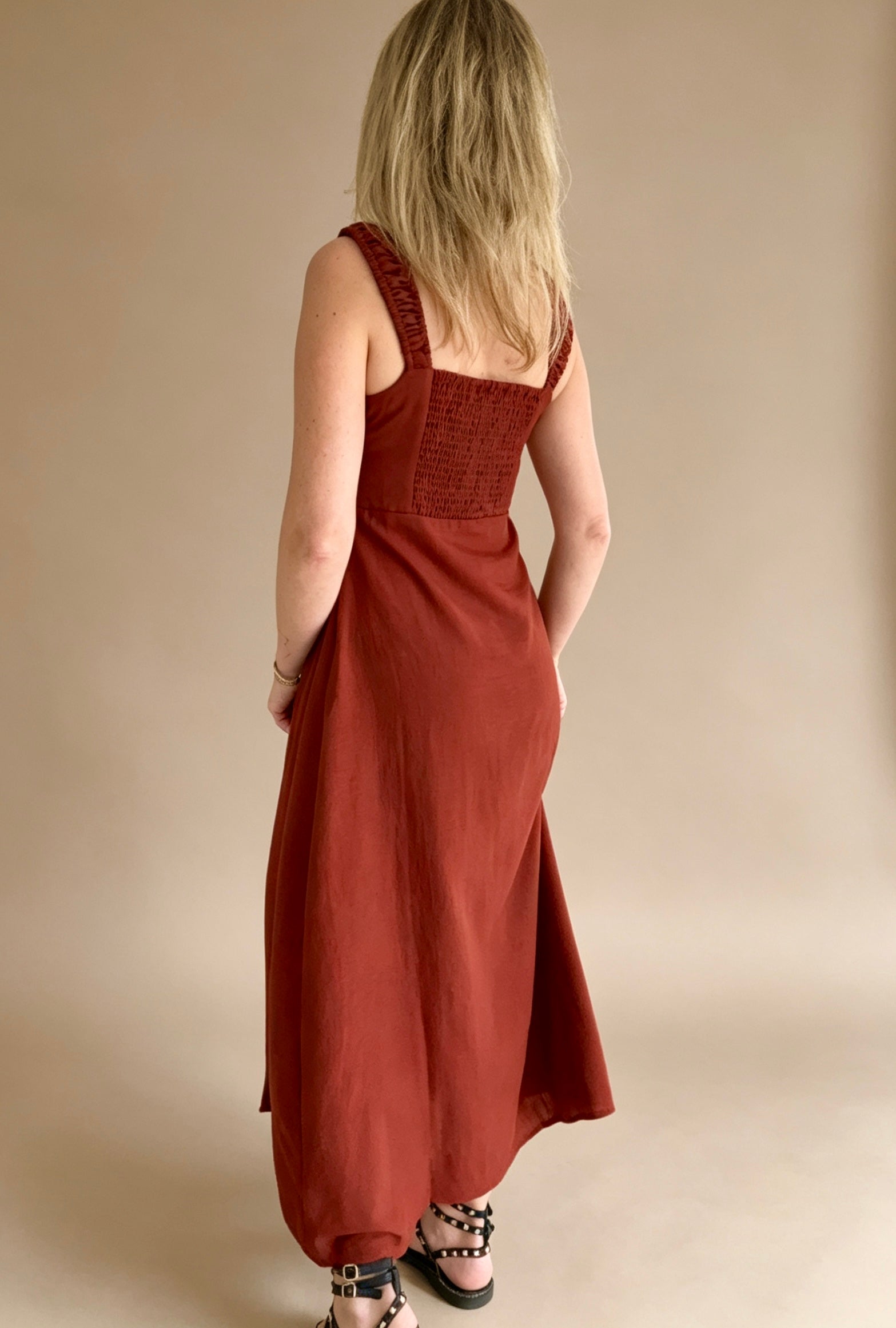 Vestido midi nido de abeja